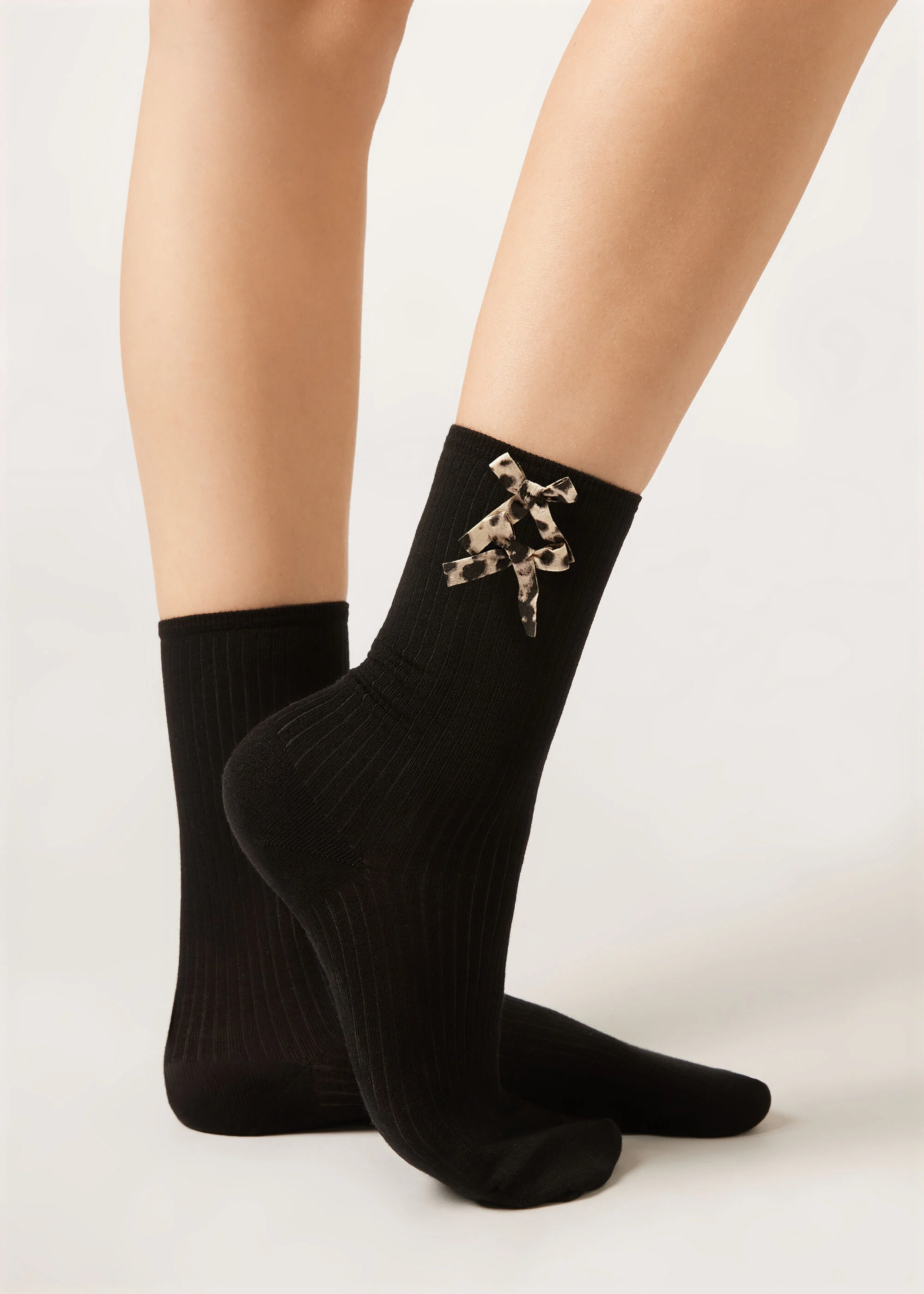 Animal Print Short Bow Socks