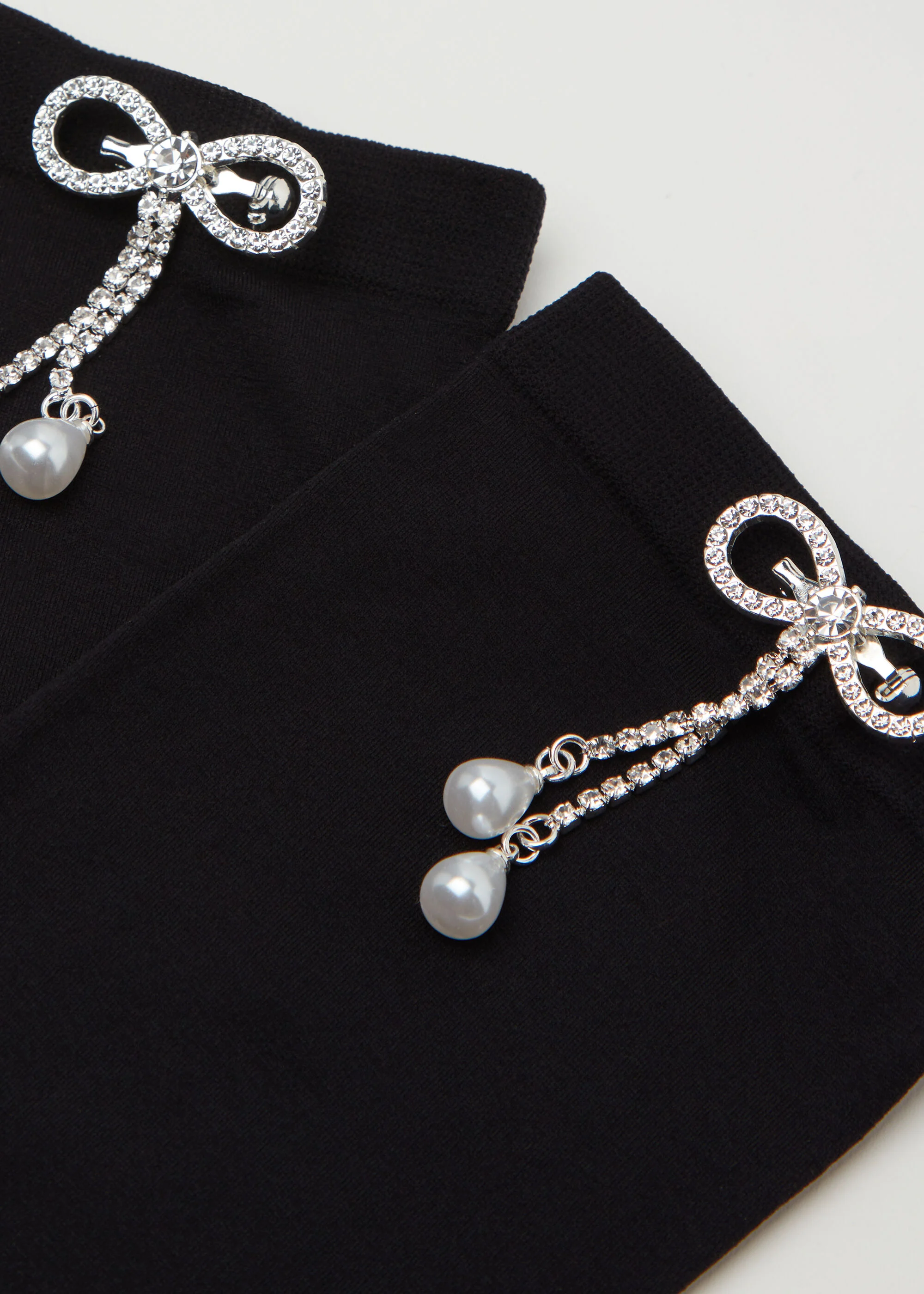 72-Rhinestone-Brooch-Socks-3.webp Rhinestone Brooch Socks